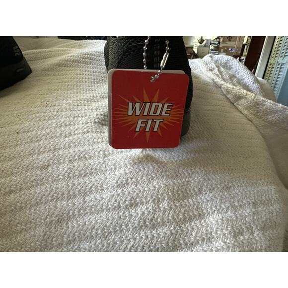 Skechers Arch Fit Refine - Women's Sz 7.5W - Slip On - SN-104164W - Picture 4 of 9